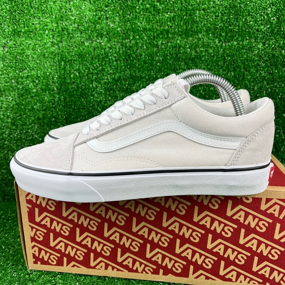 Vans Old Skool White and Light Gray Low-Top Sneakers - Picture 4 of 8